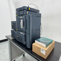 Waters Acquity UPLC System image 1